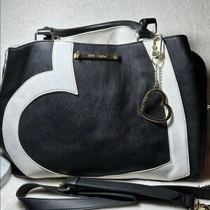 Betsy Johnson chic Black and White Women's Bag